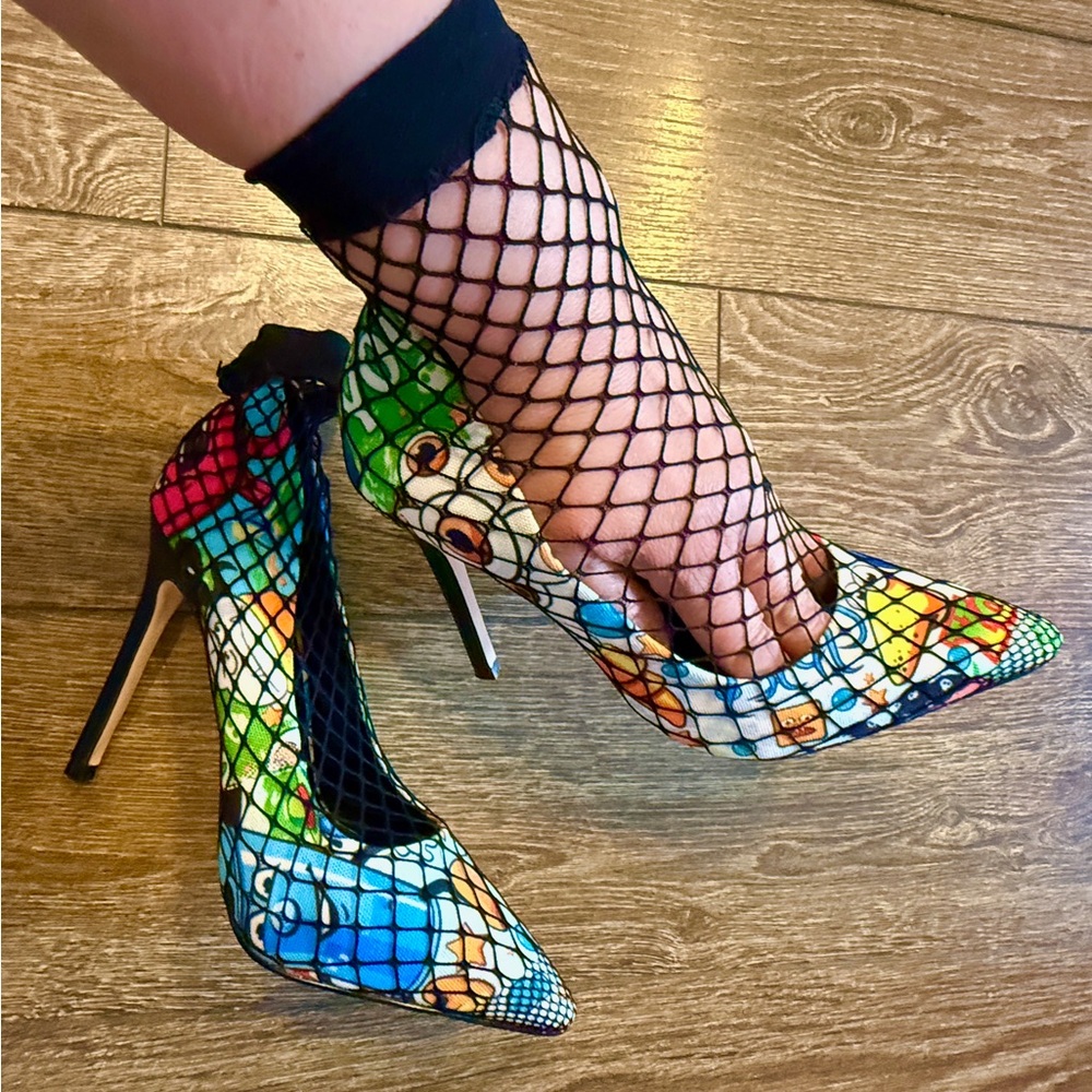 Privileged Nana Cartoon Theme Fishnet Blue and Green Heels Pump with Stiletto